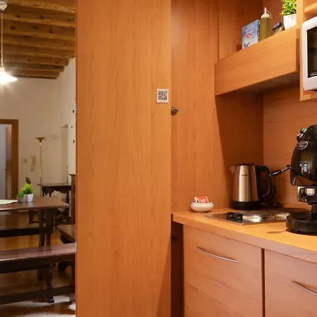 Zola, Charme E Vista Nel Cuore Di