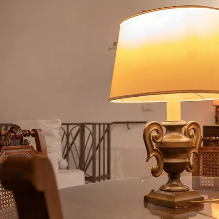 Zola, Charme E Vista Nel Cuore Di Τεργέστη